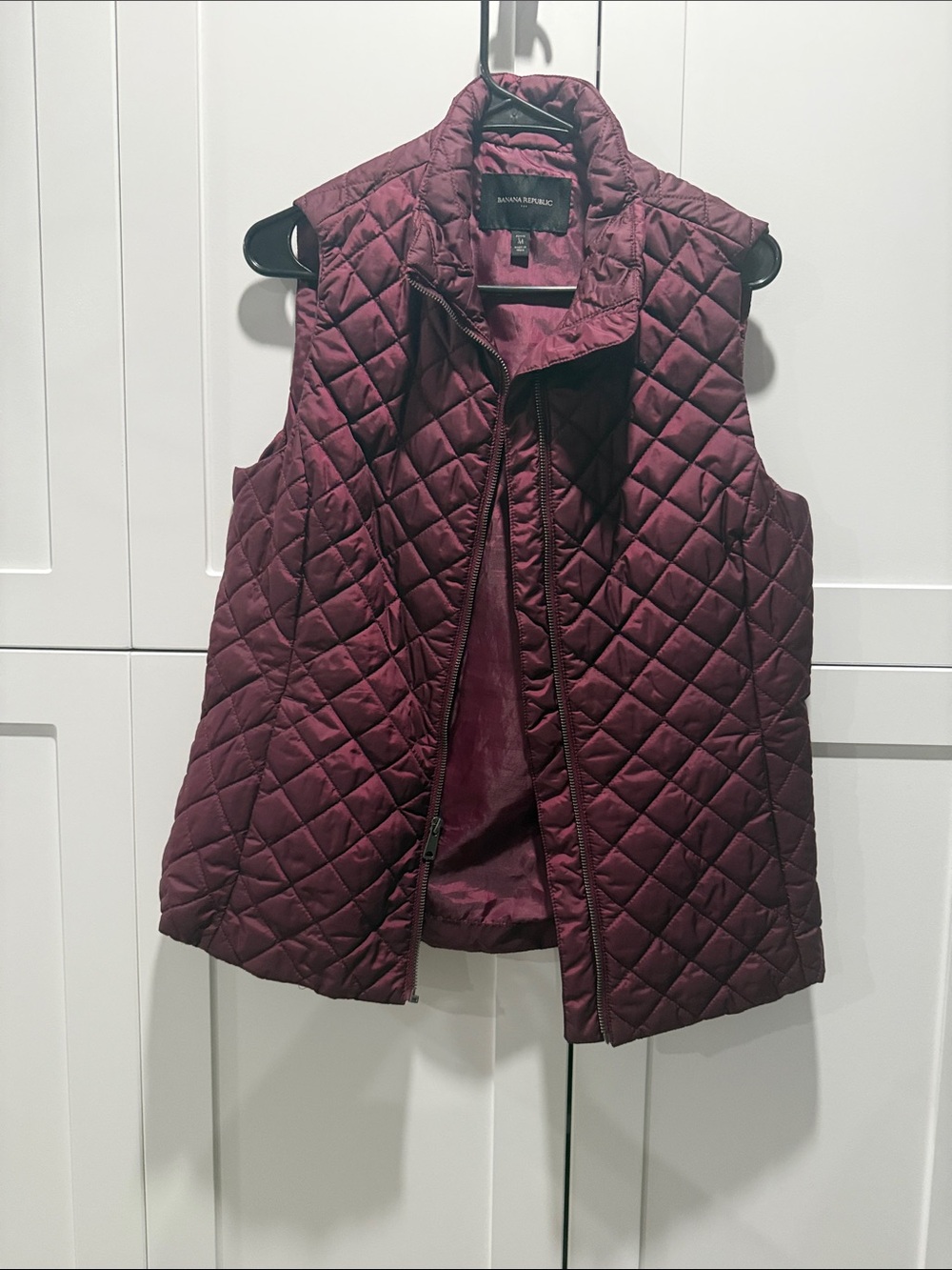 Banana Republic Quilted Wine Red Sleeveless Vest